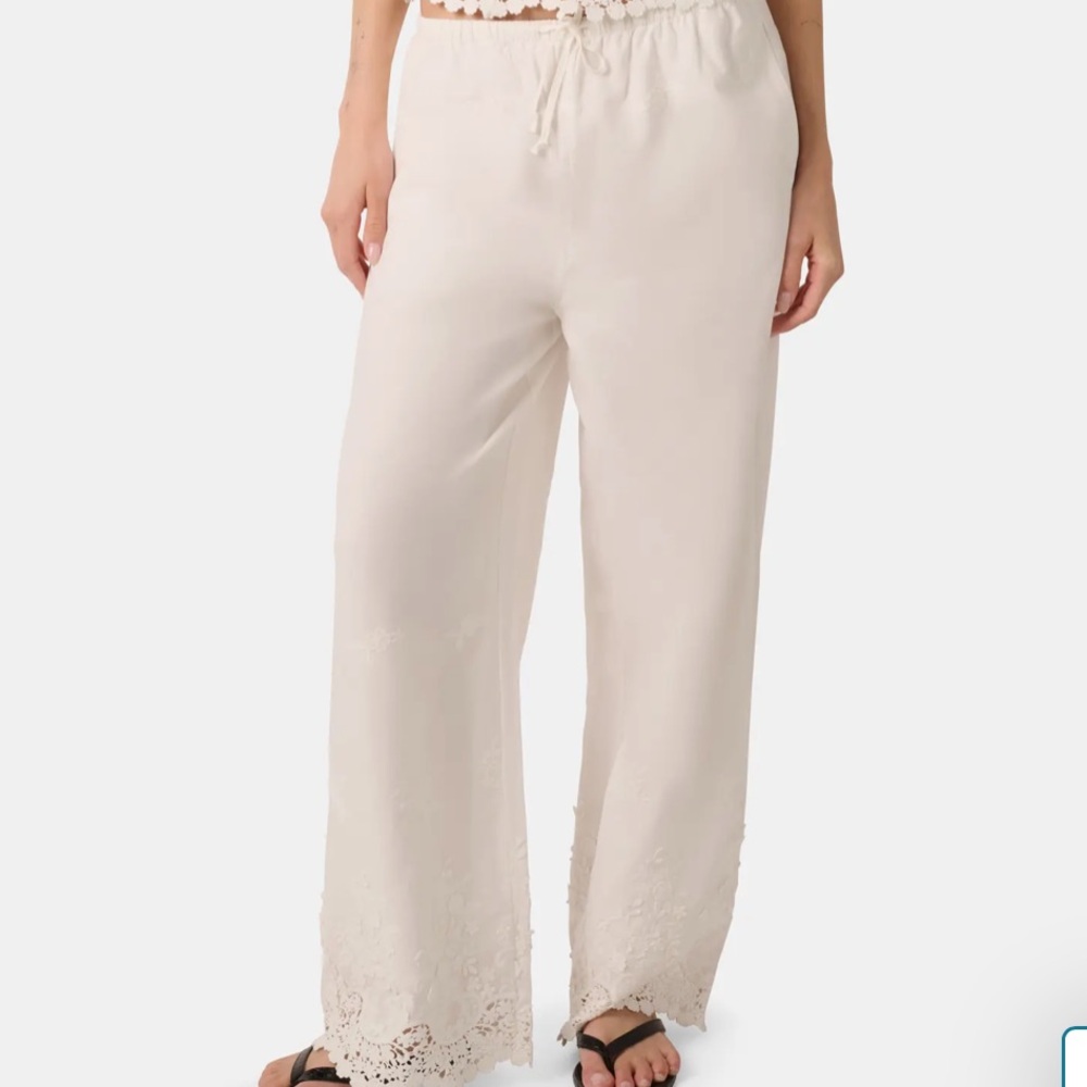 Tie waist pant in Ivory WEWOREWHAT